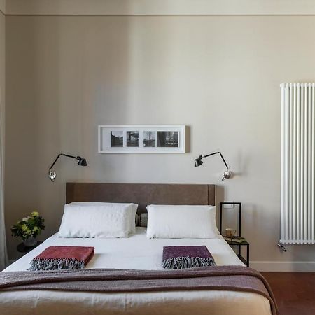 ローマ マイナヴォーナ Bed & Breakfast エクステリア 写真