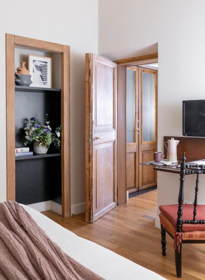 ローマ マイナヴォーナ Bed & Breakfast エクステリア 写真