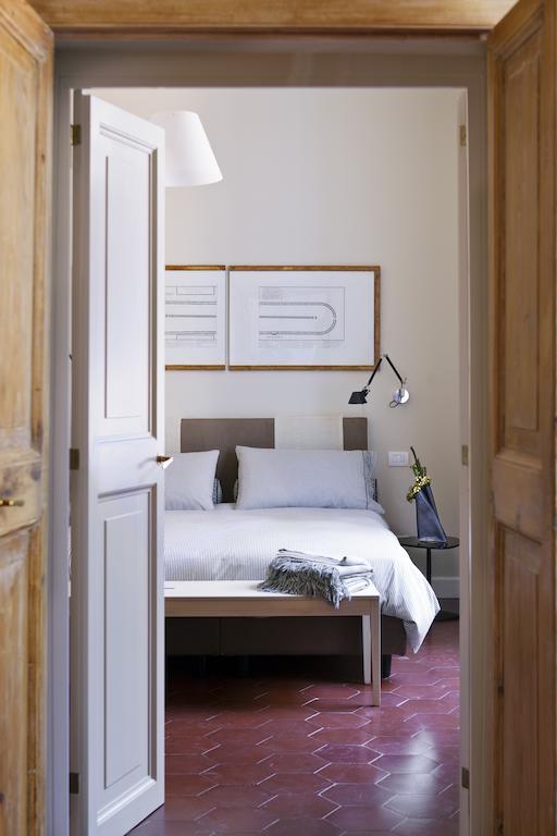 ローマ マイナヴォーナ Bed & Breakfast 部屋 写真